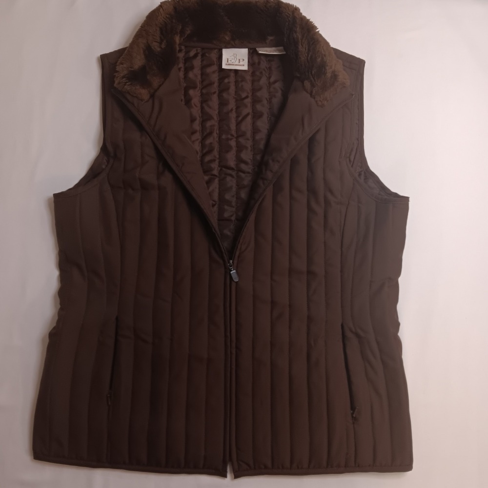 EP Pro Women's Brown Quilted Faux Fur Collar Vest Size M Lightweight Zip Pockets